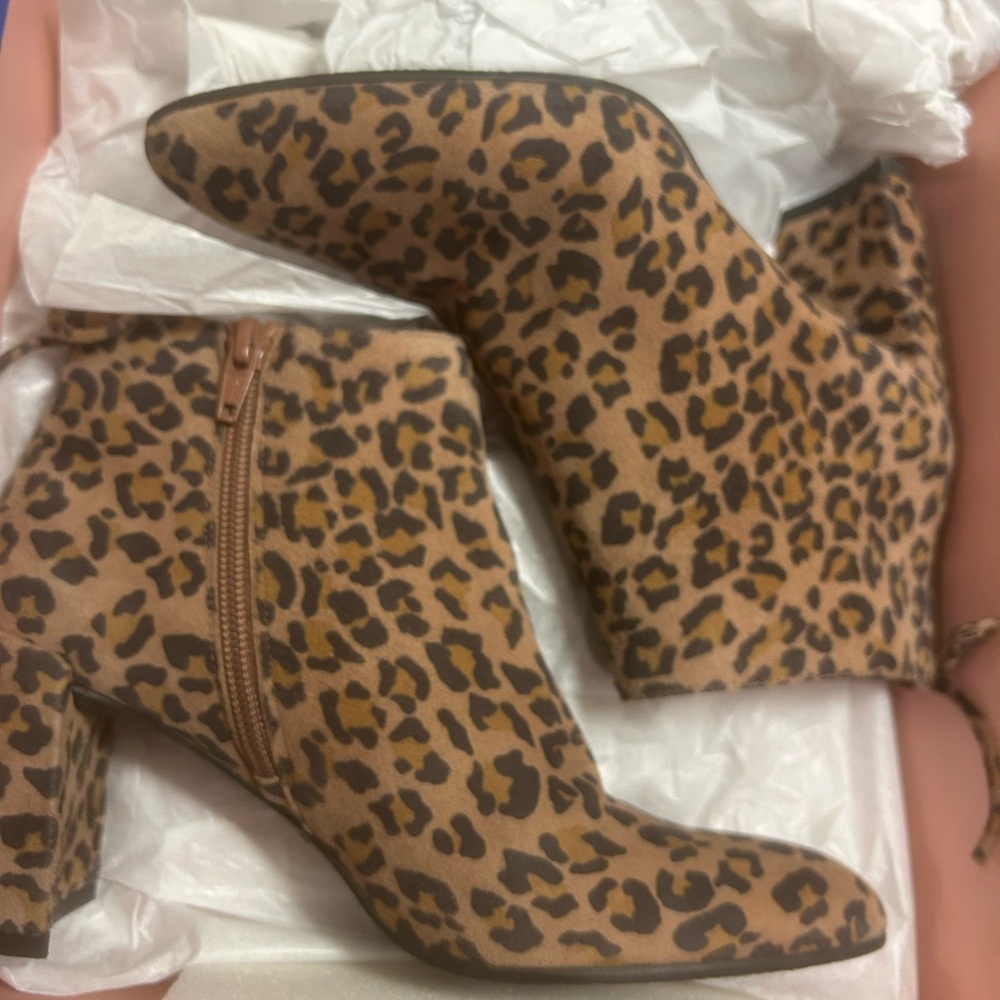 Stuart Weitzman, Lofty Bootie, Leopard Print, Bro… - image 2